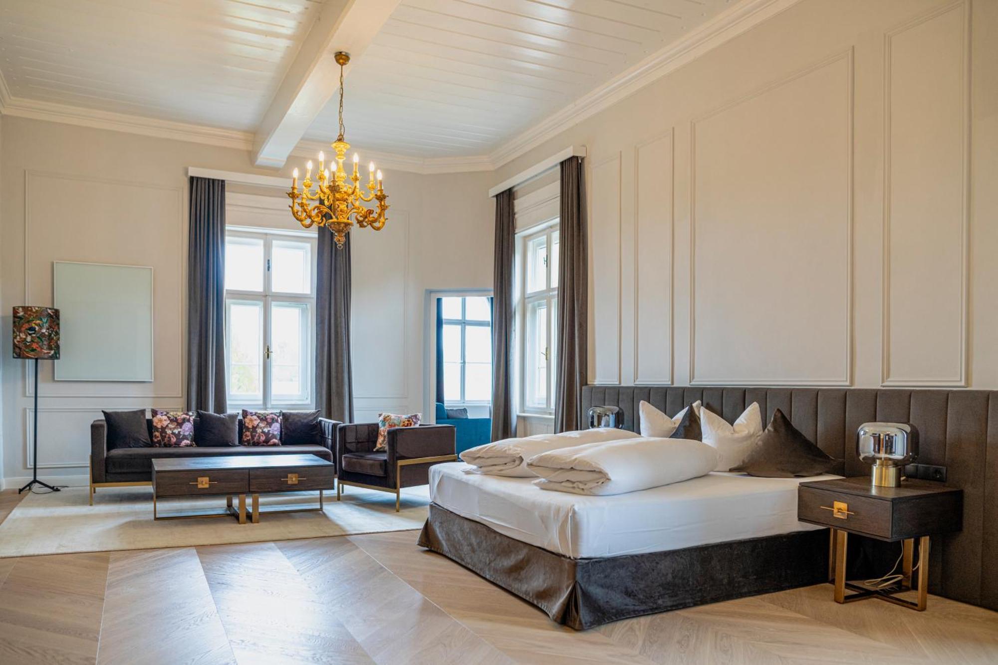 Georgi Schloss - Boutique Hotel Ehrenhausen Kültér fotó